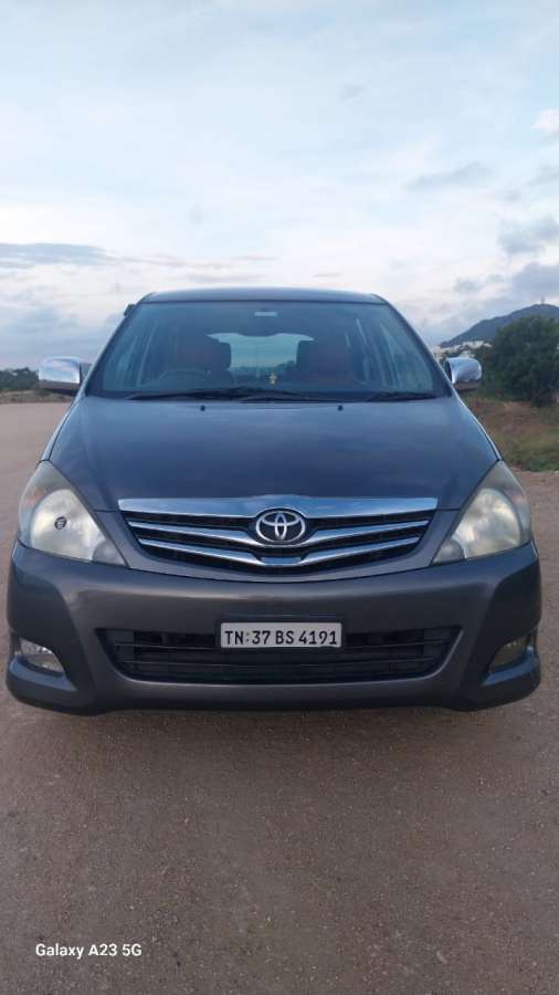 Toyota Innova