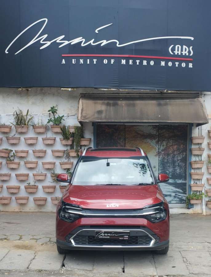 Kia carens