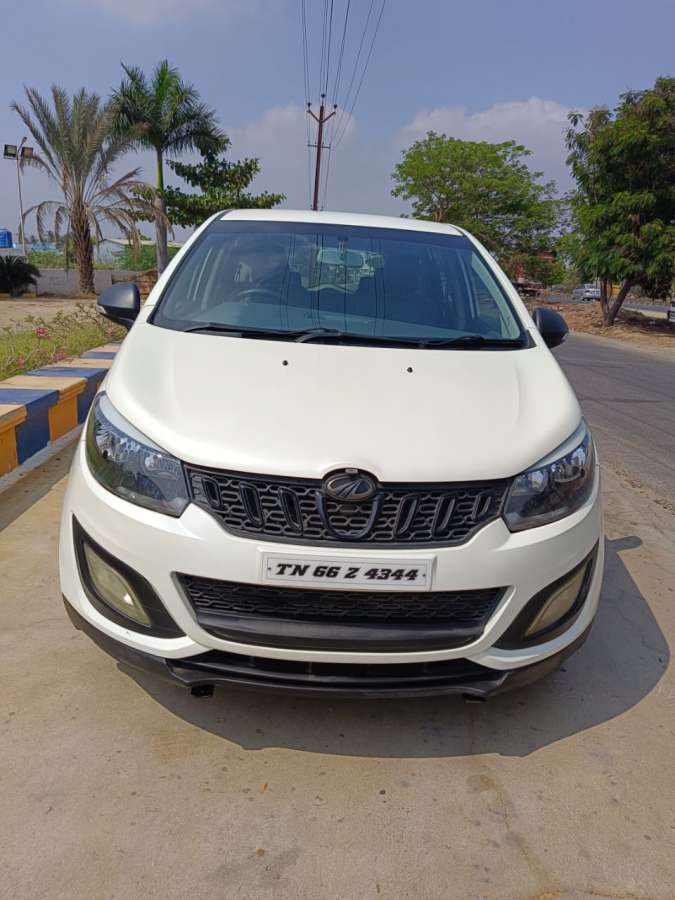 Mahindra Marazzo