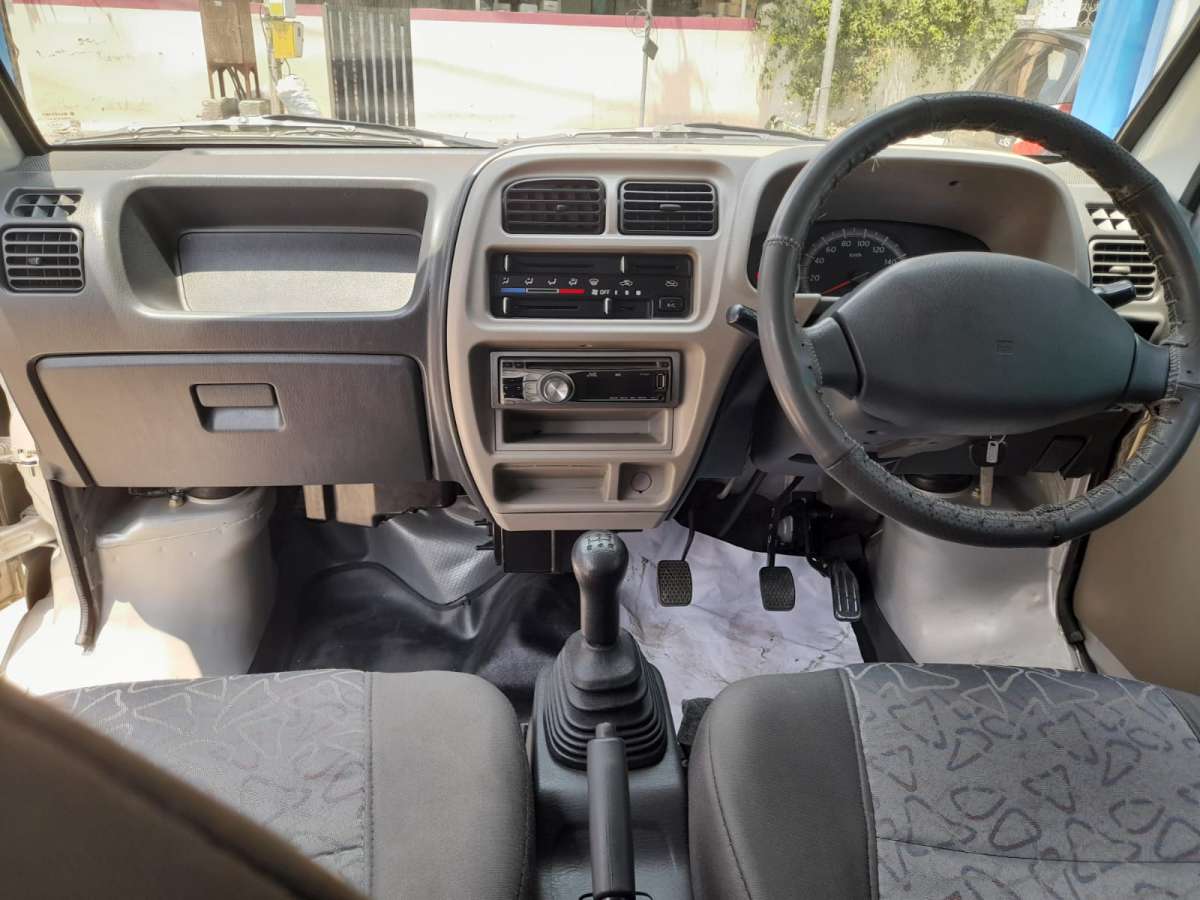Maruti Suzuki Eeco - Image 3