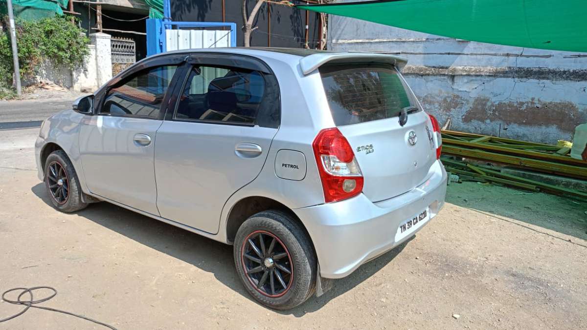 Toyota Etios Liva - Image 8