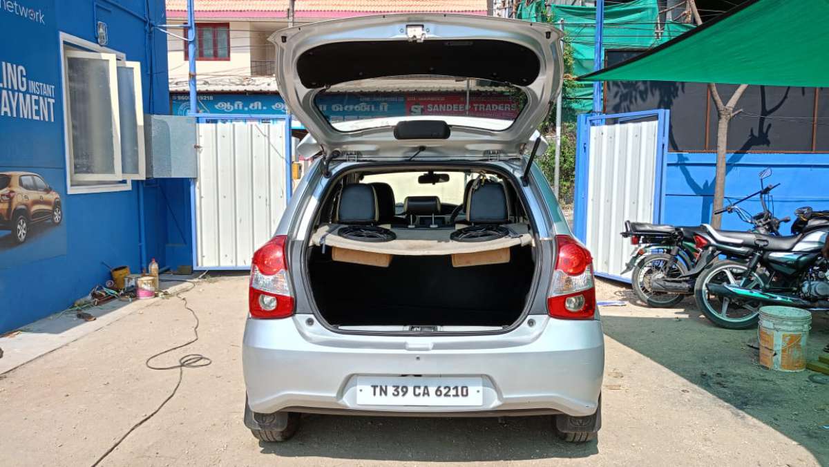 Toyota Etios Liva - Image 10