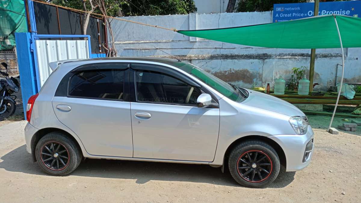 Toyota Etios Liva - Image 6