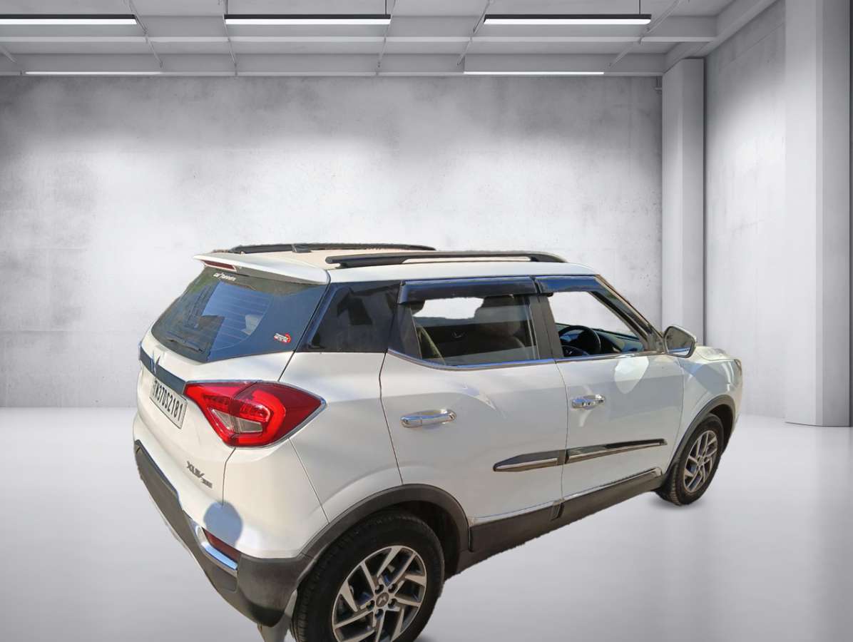 Mahindra XUV300 - Image 4