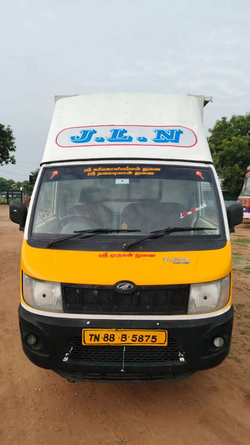 Mahindra Supro