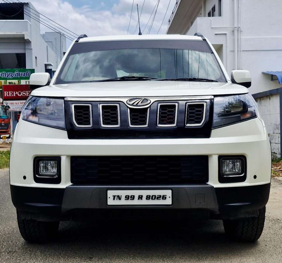 Mahindra TUV300 Plus