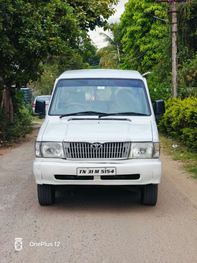 Toyota Qualis