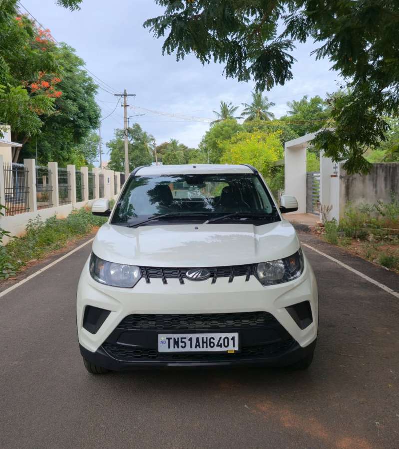 Mahindra KUV 100