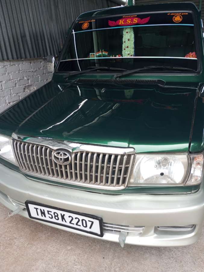 Toyota Qualis