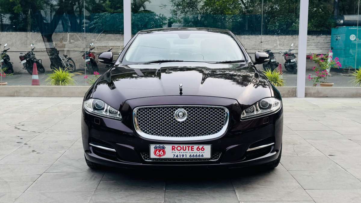 Jaguar XJ L