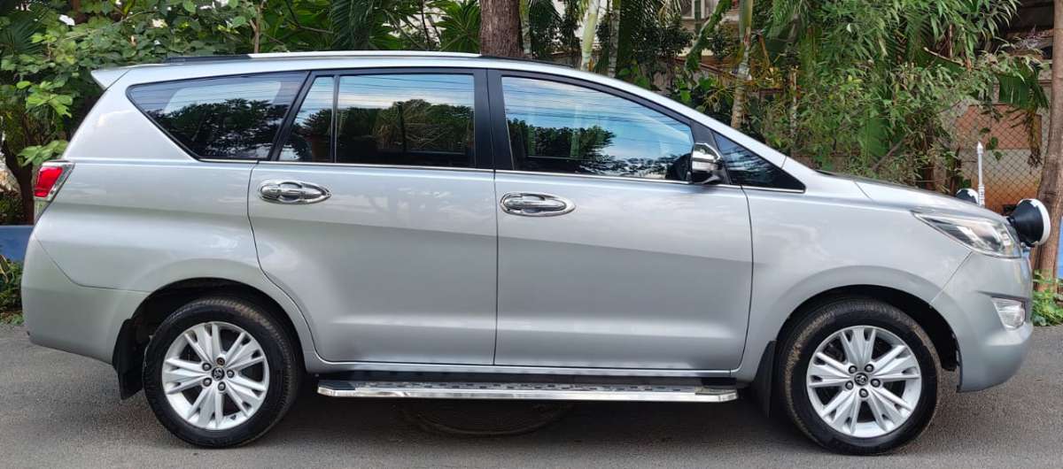 Toyota Innova Crysta 2.8 Z