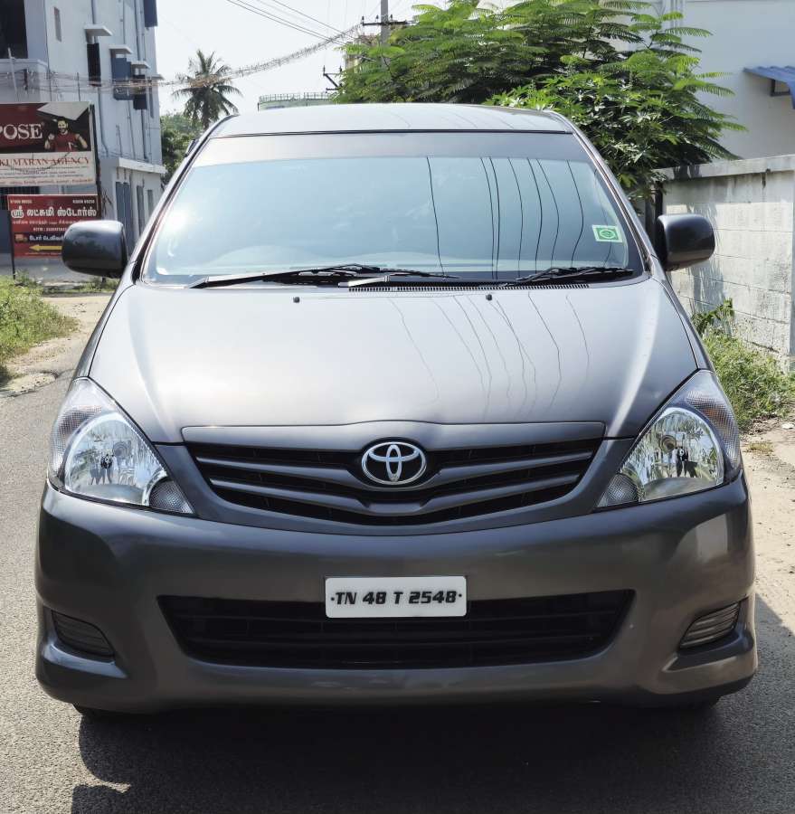 Toyota Innova 2.5 G4 7 STR