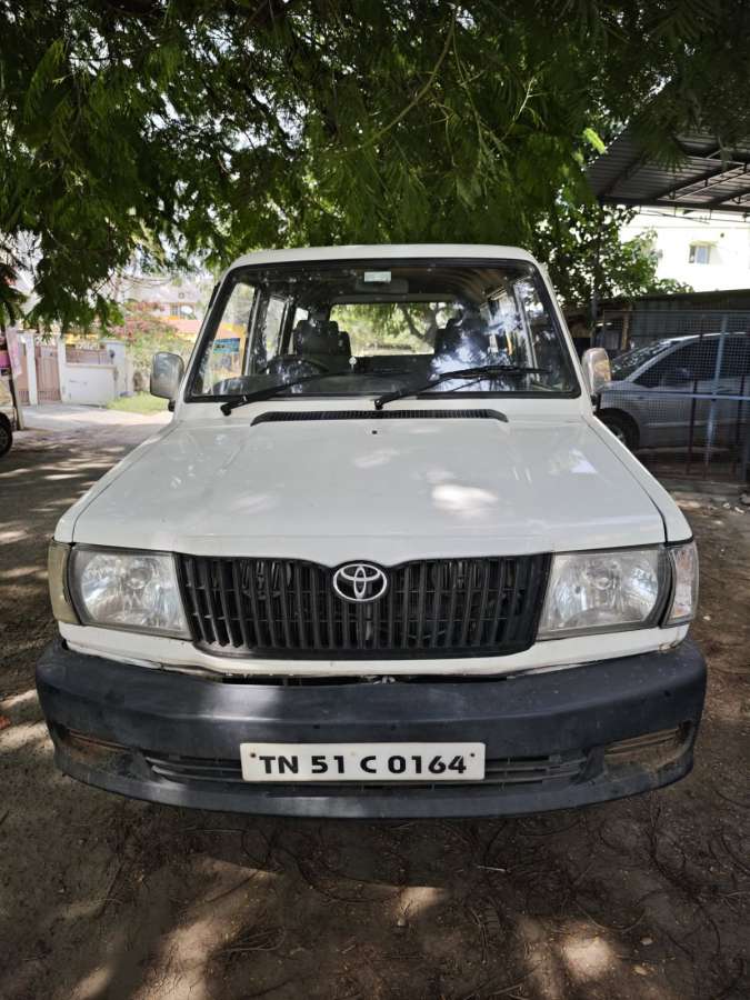 Toyota Qualis