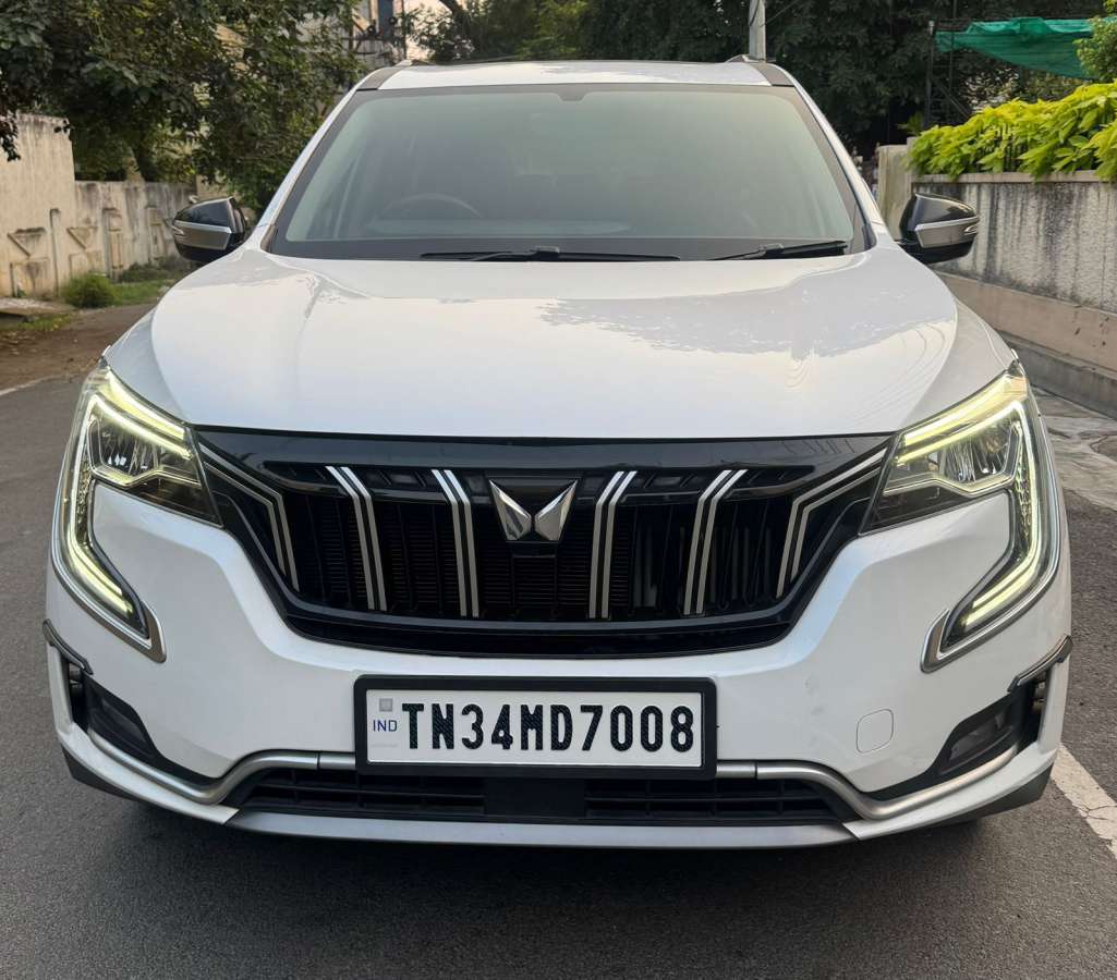 Mahindra XUV 700 Mahindra XUV 700