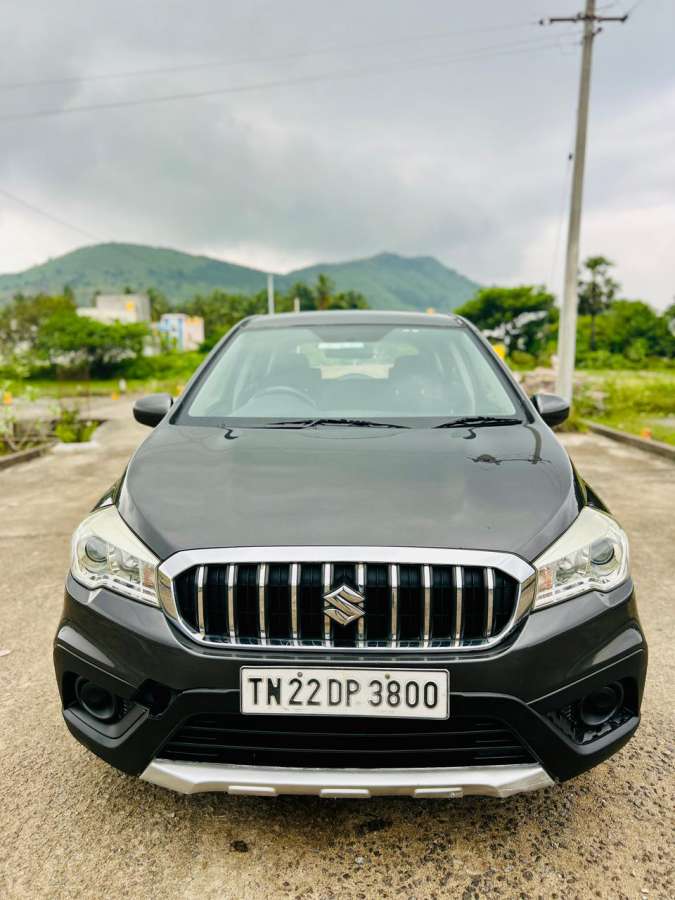 Maruti Suzuki S-Cross Smart Hybrid Zeta