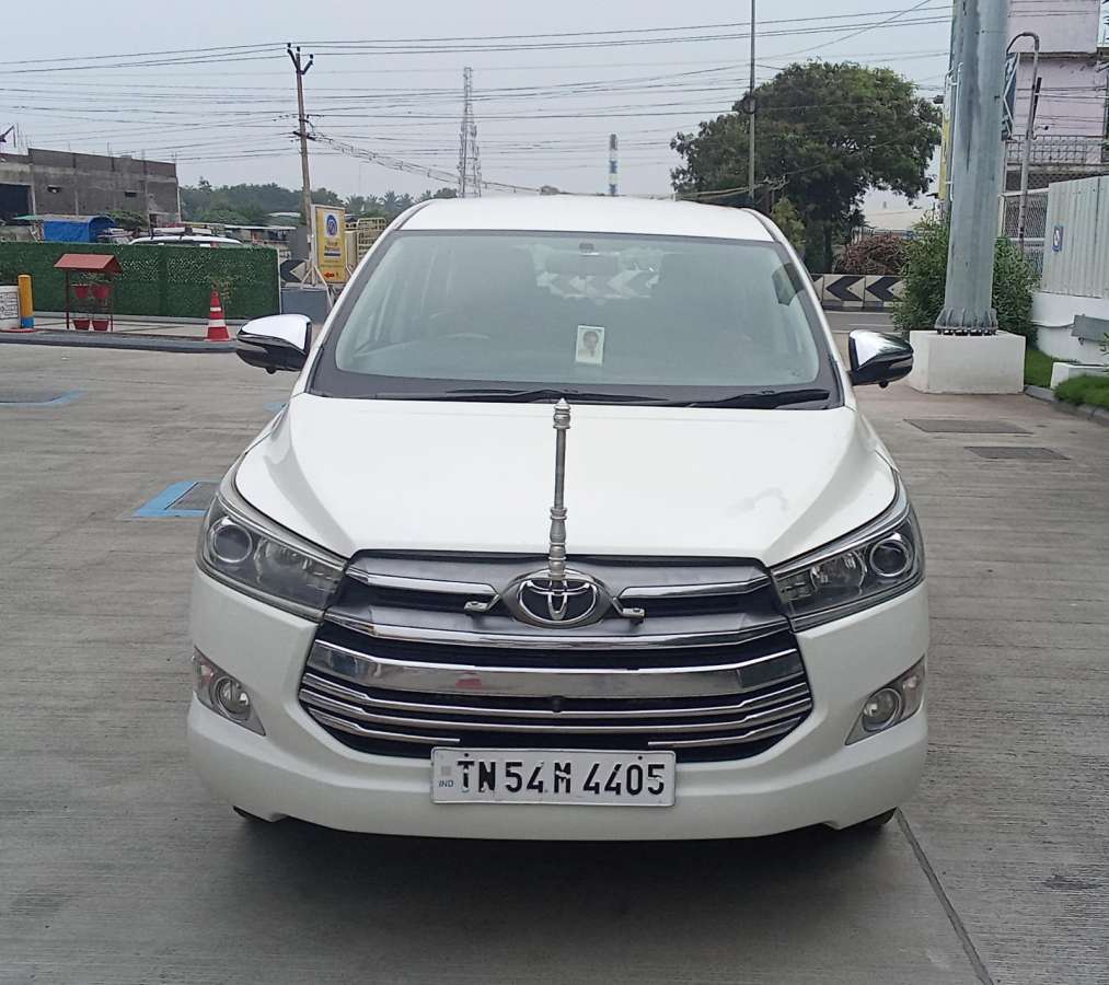 Toyota Innova Crysta 2.8 Z