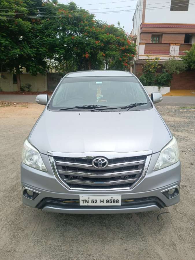 Toyota Innova 2.5 V 7 STR