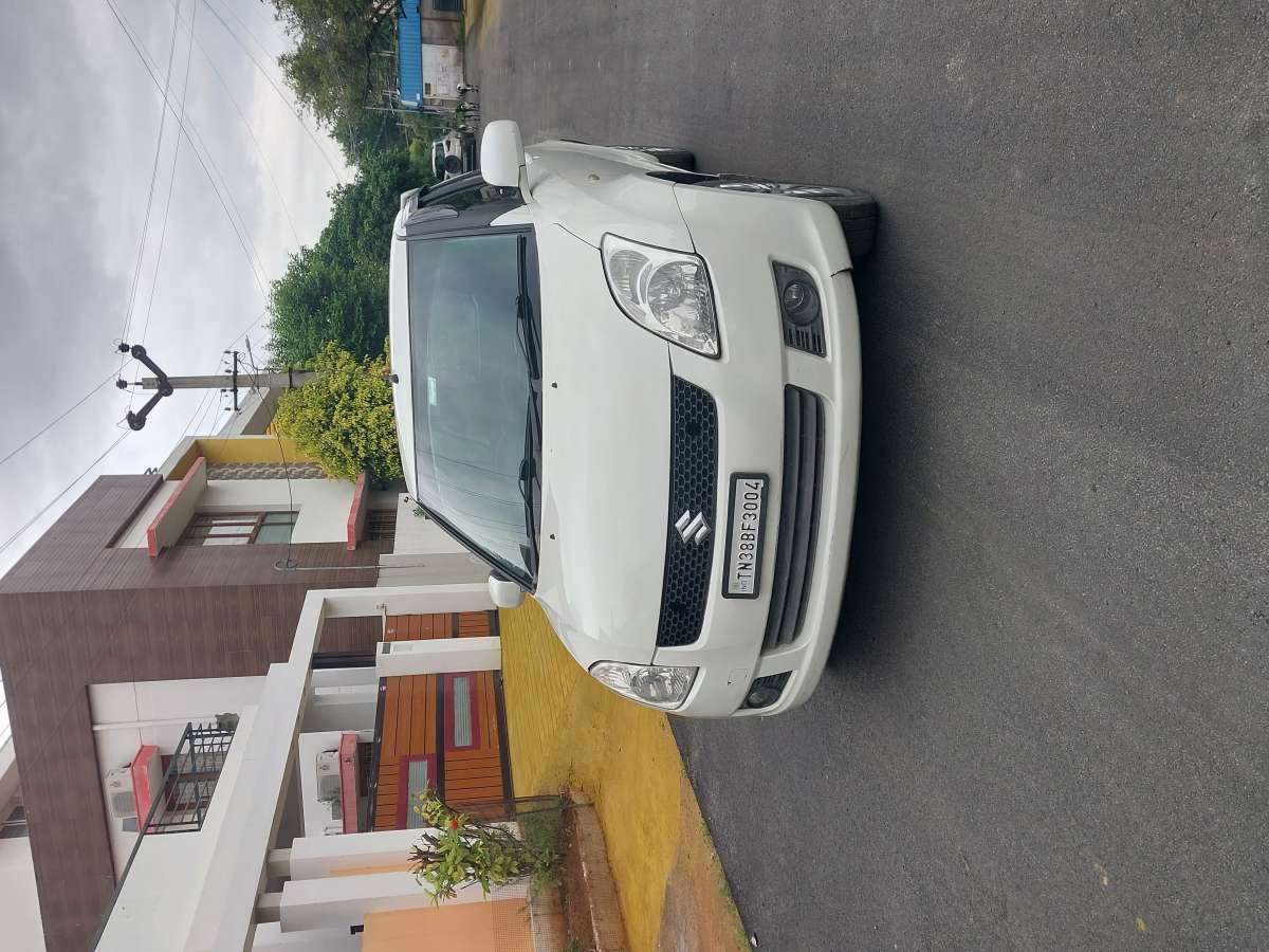 Maruti Suzuki Swift VXI