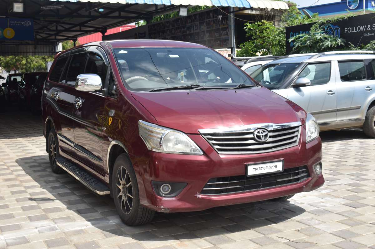 Toyota Innova 2.5 G4 7 STR