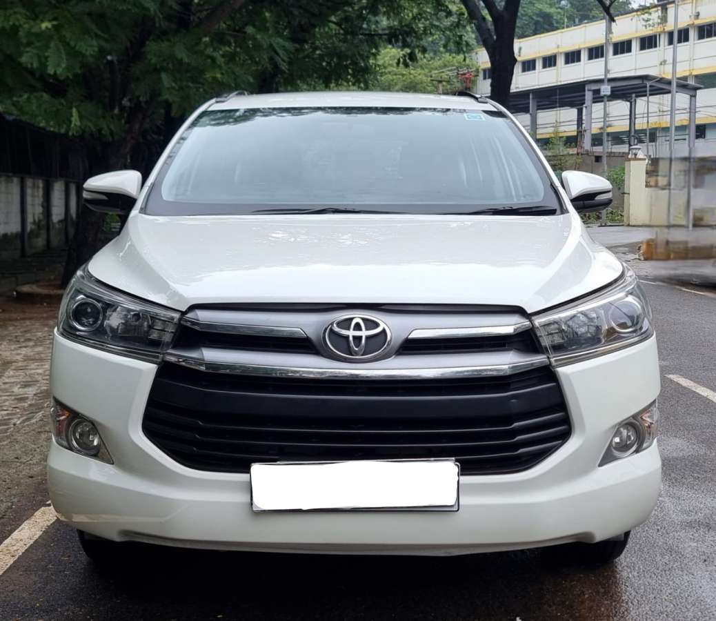 Toyota Innova Crysta 2.4 VX 7 STR