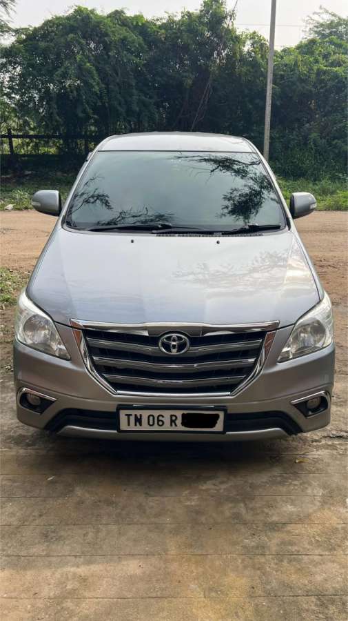 Toyota Innova 2.5 V 7 STR