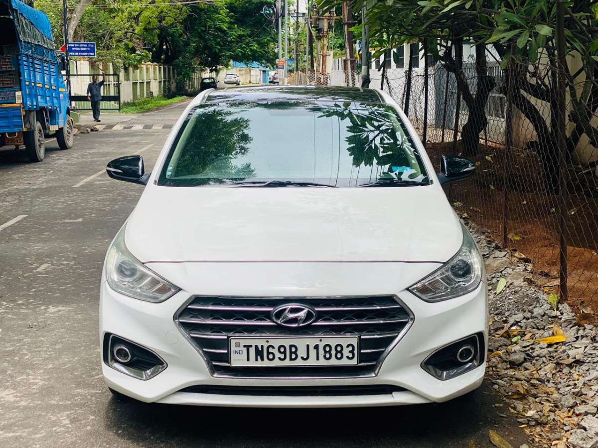 Hyundai Verna CRDi 1.6 SX Option