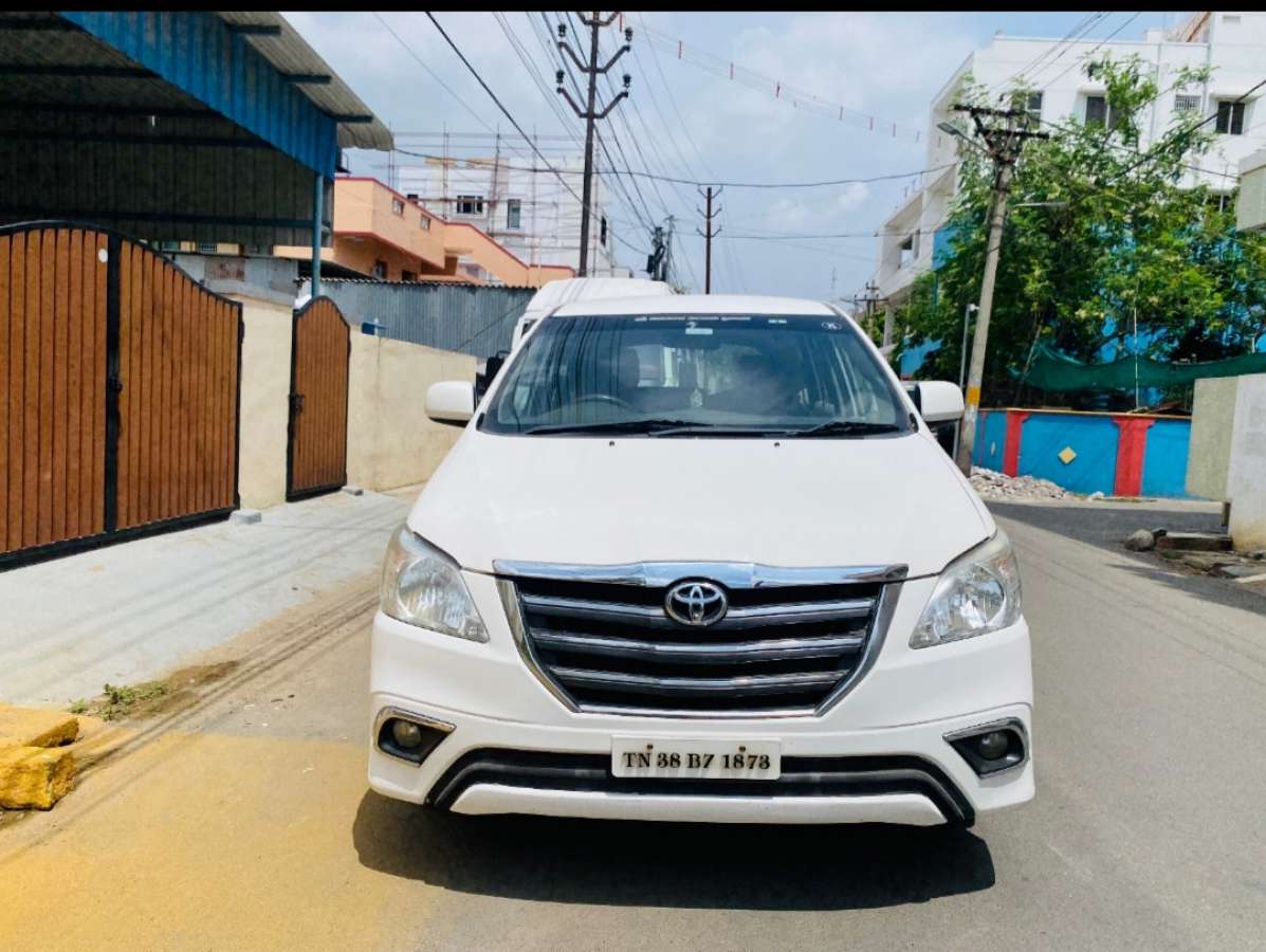 Toyota Innova 2.5 G 8 STR