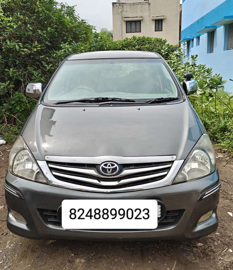 Toyota Innova 2.5 G