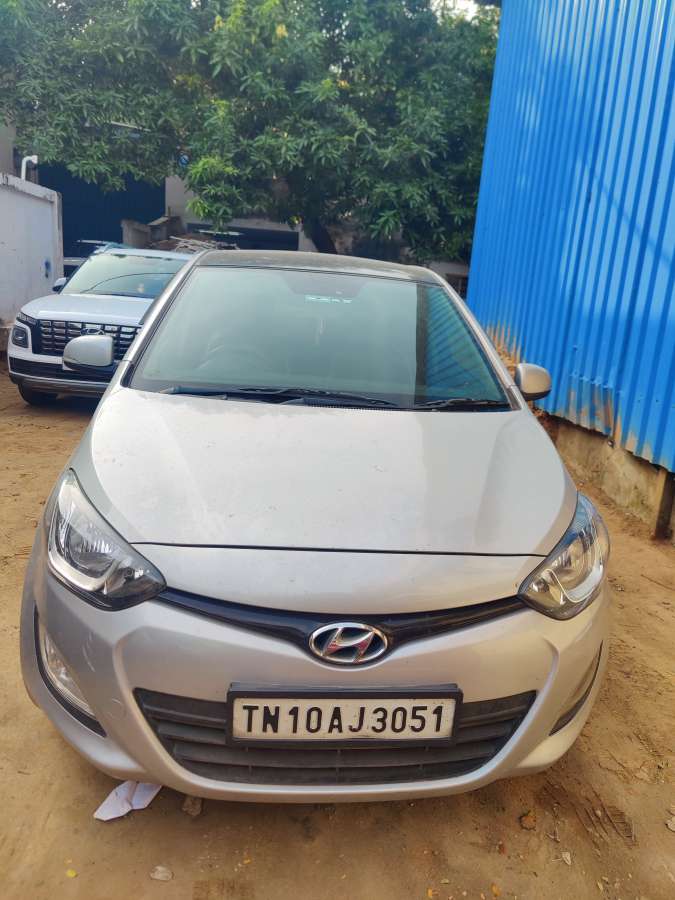 Hyundai i20 1.2 Sportz (O)