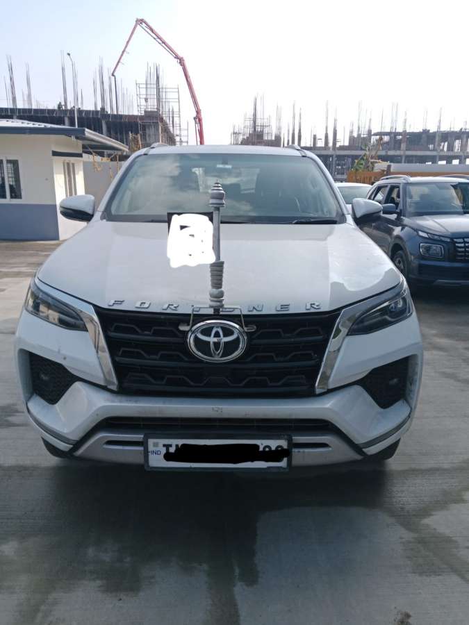 Toyota Fortuner 4X2 Diesel AT