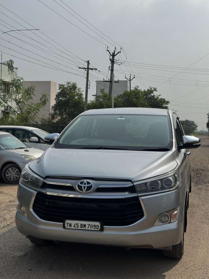 Toyota Innova Crysta 2.8 Z