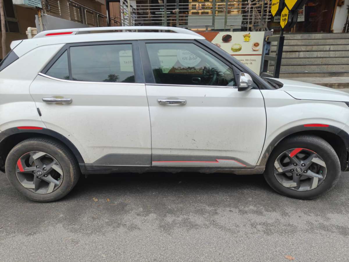 Hyundai Venue others