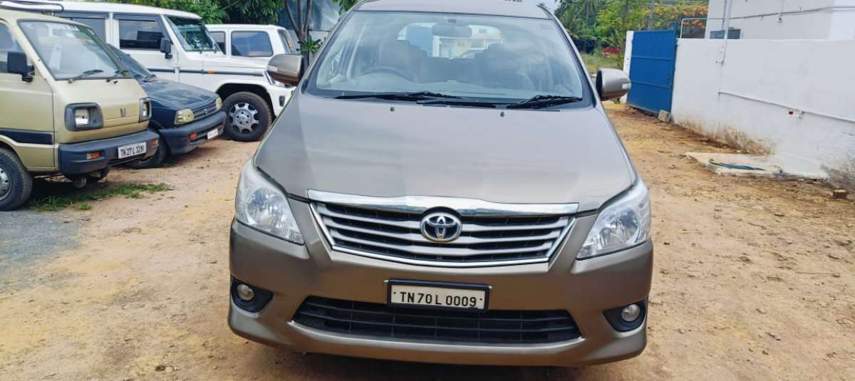 Toyota Innova 2.5 V 7 STR