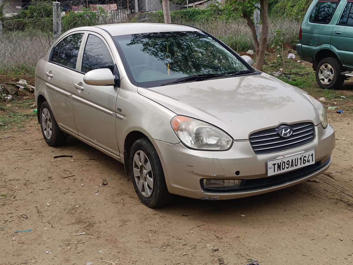 Hyundai Verna CRDi ABS