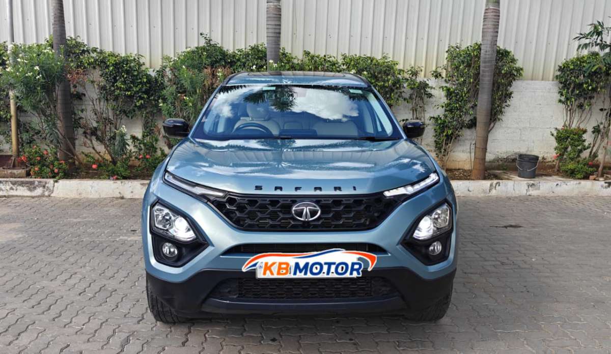 Tata Safari XZA+
