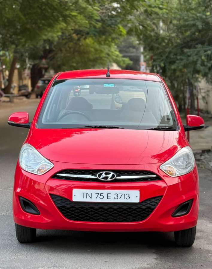 Hyundai i10 Sportz AT