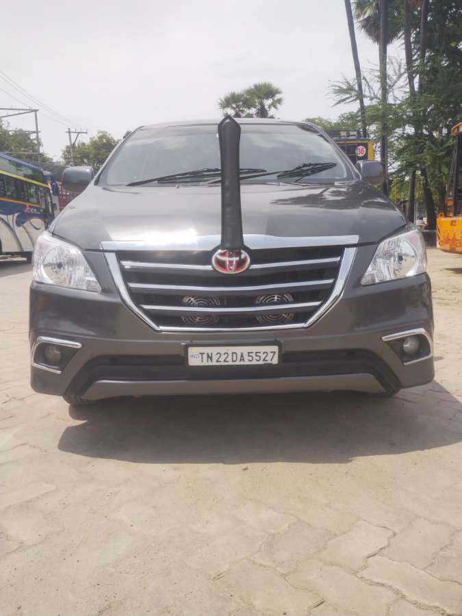 Toyota Innova 2.5 G