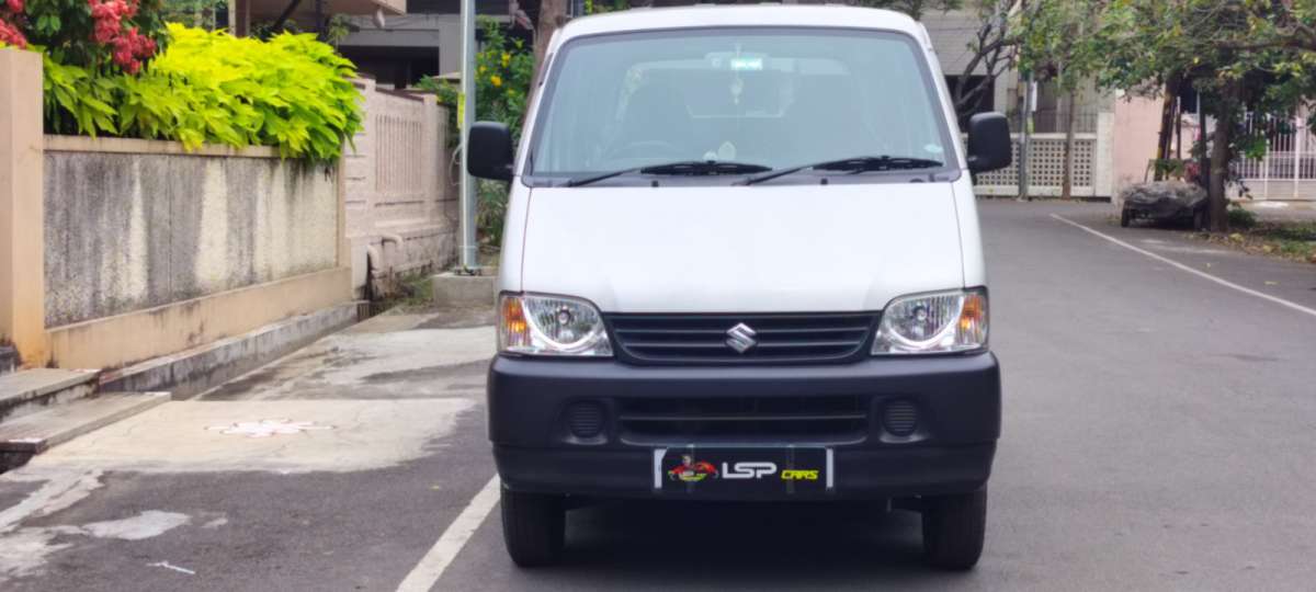 Maruti Suzuki Eeco 5 STR Ac