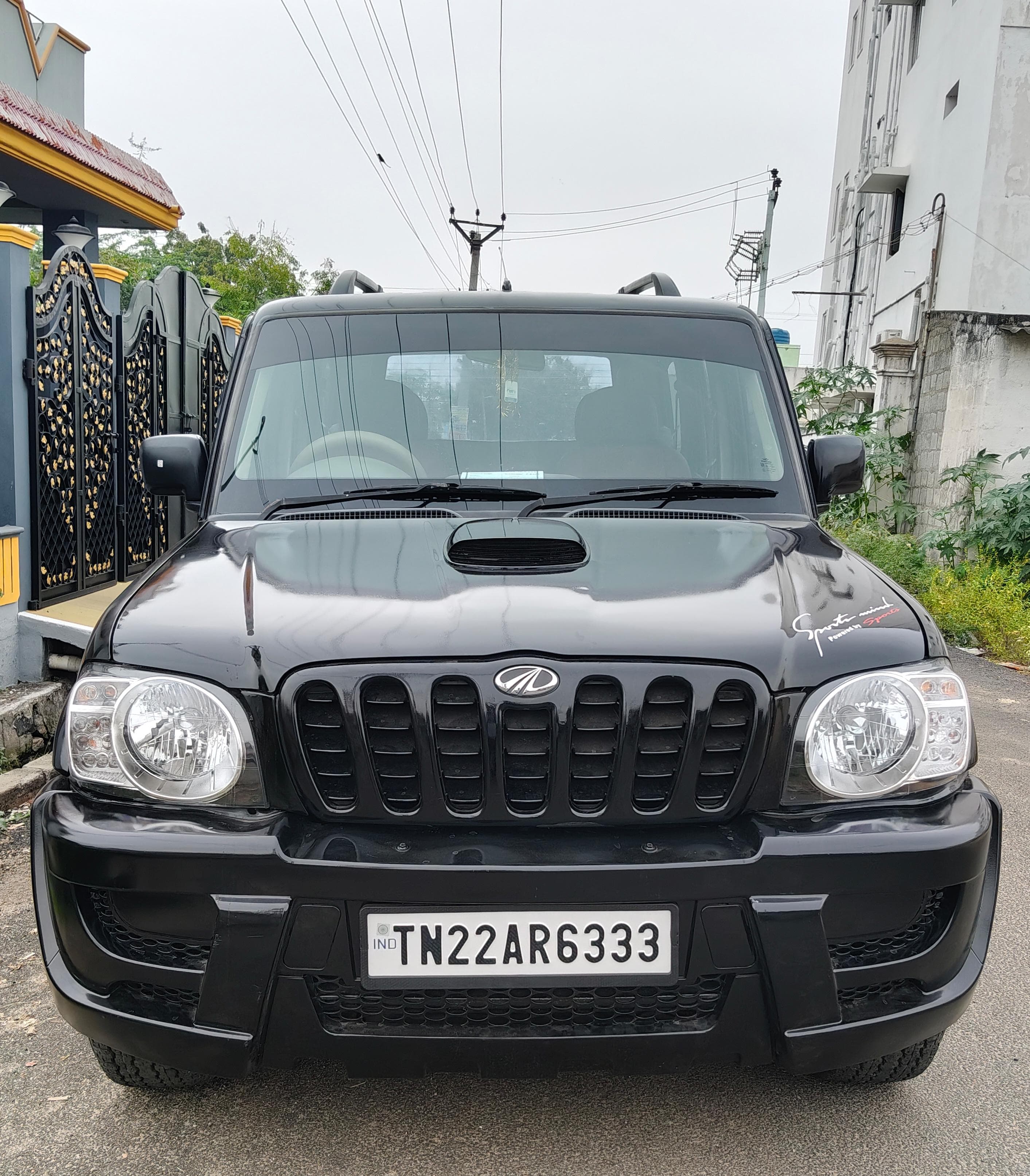 Mahindra Scorpio SLX
