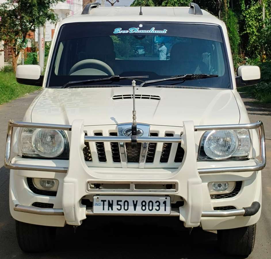 Mahindra Scorpio VLX 4WD Airbag