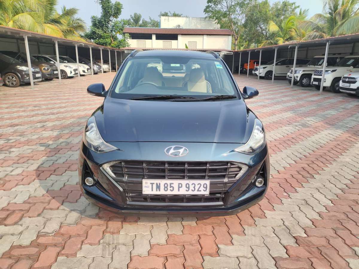 Hyundai Grand I10 1.2 CRDI Sportz Dual Tone