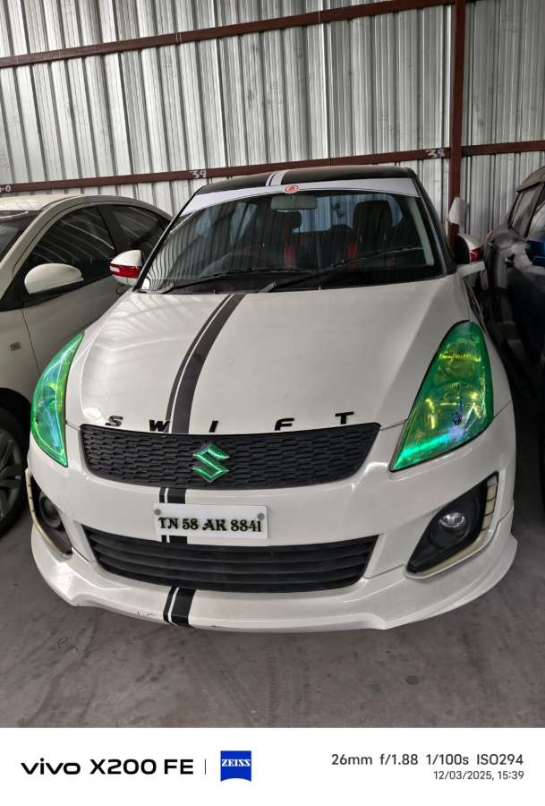 Maruti Suzuki Swift VXI