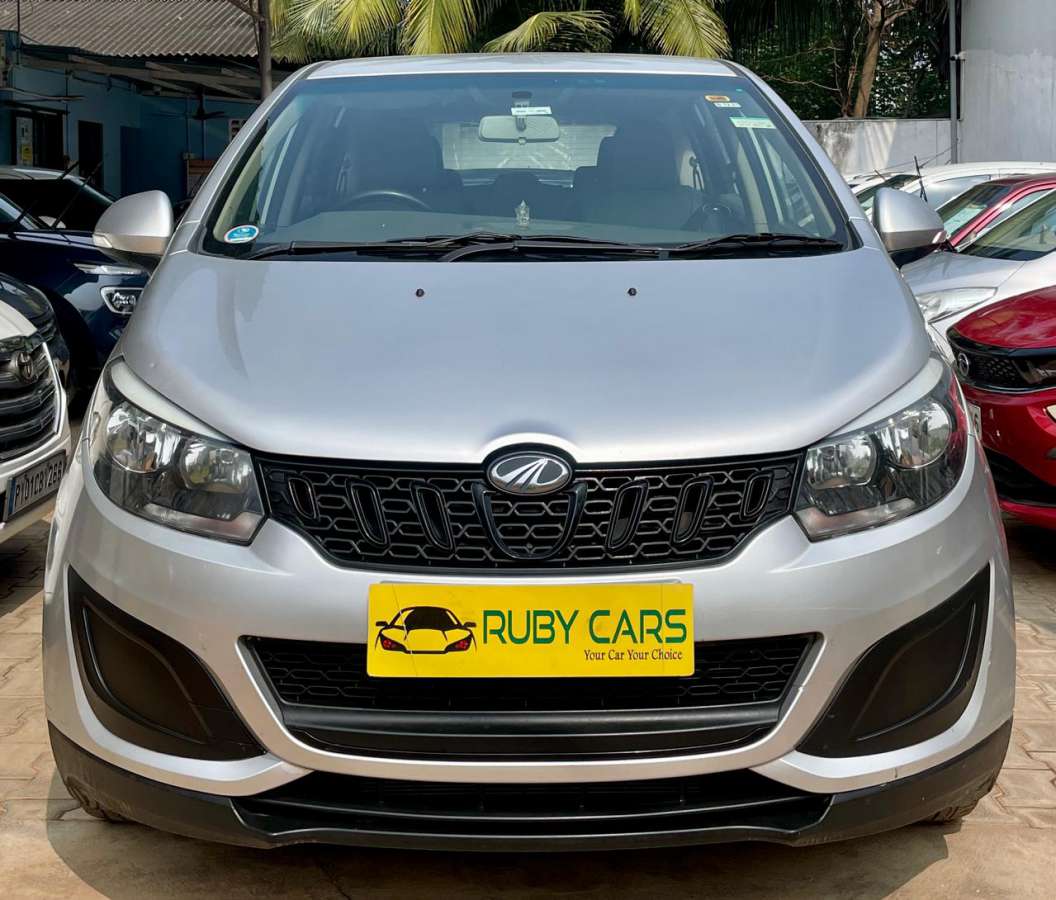 Mahindra Marazzo M4 Plus