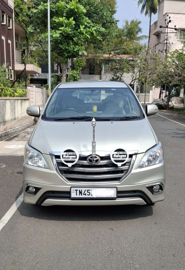 Toyota Innova 2.5 V