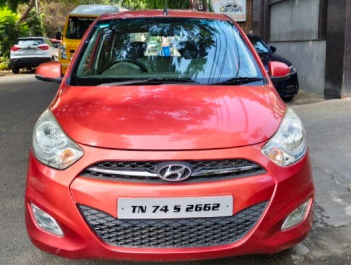 Hyundai i10 Asta Sunroof AT