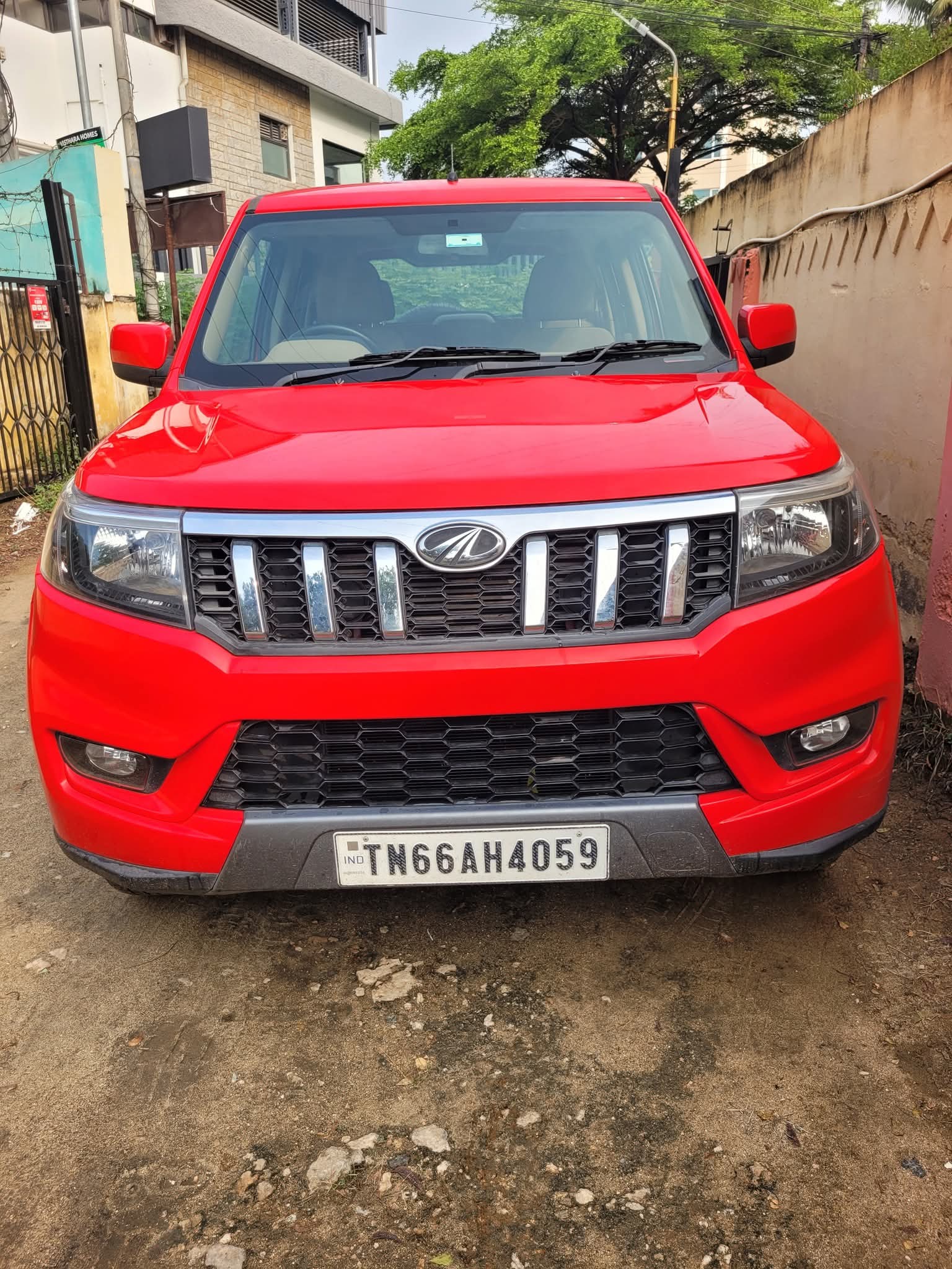 Mahindra Bolero Neo Neo N10 R
