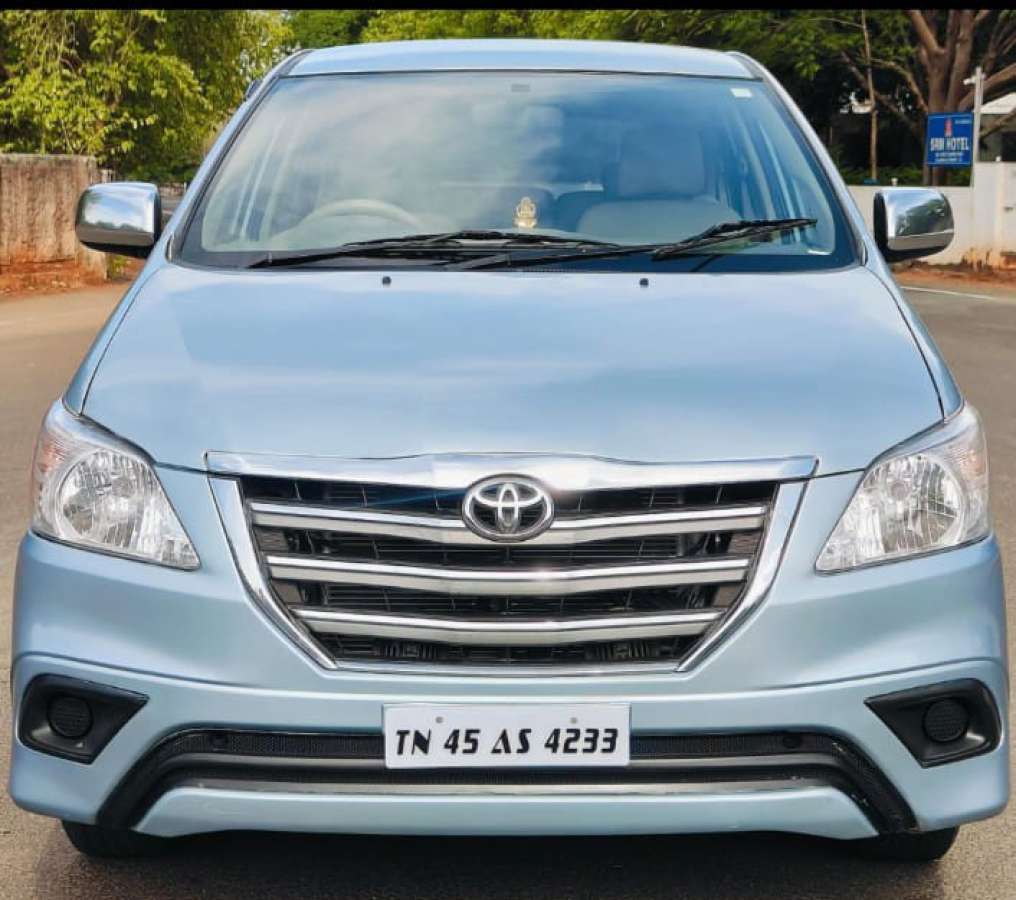 Toyota Innova 2.0 V