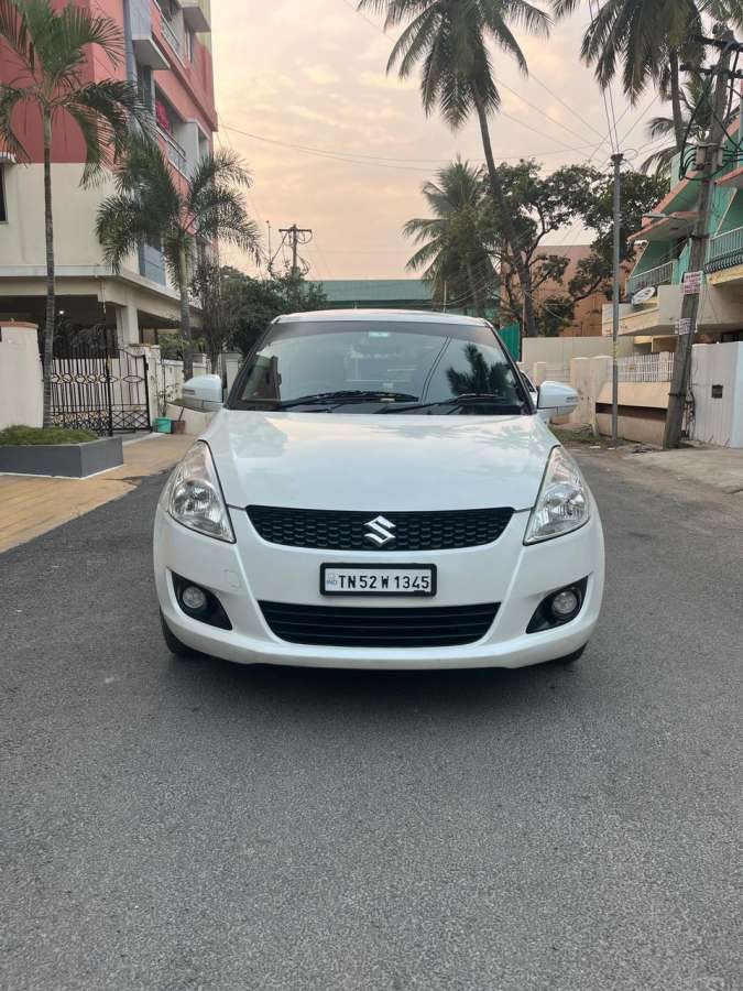 Maruti Suzuki Swift LXI