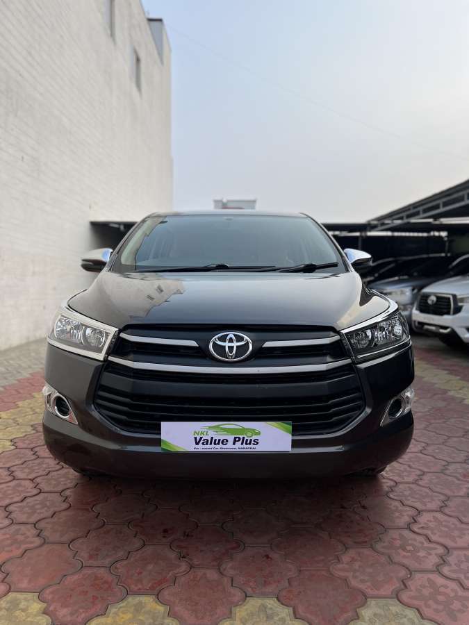 Toyota Innova Crysta 2.4 G MT 8S BSIV