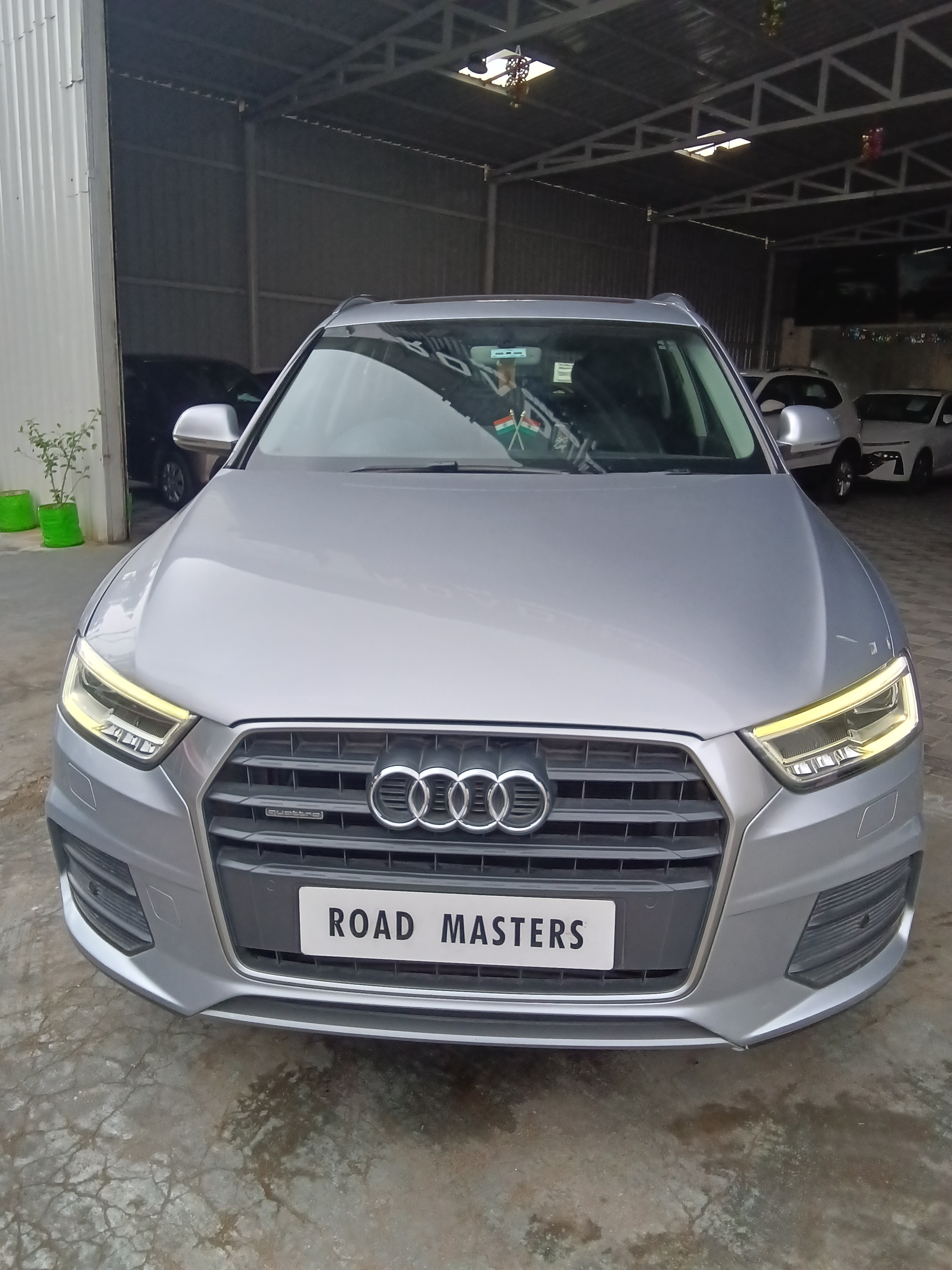 Audi Q3 35 TDI quattro Premium Plus